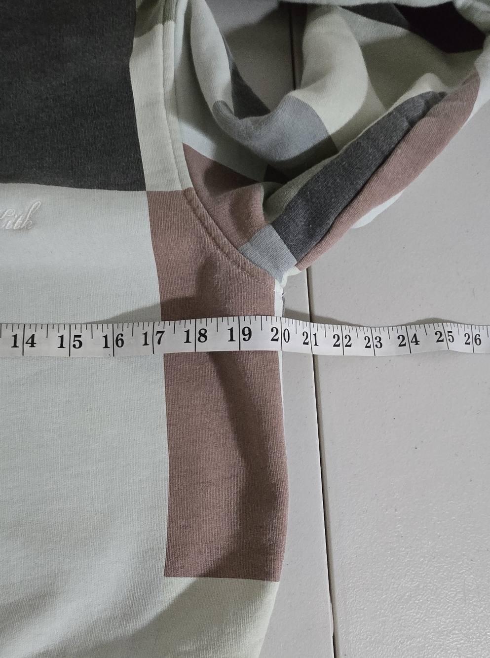 Kith Haylen Cropped Sweatshirt - Cream, Olive, Mauve, Charcoal Size M - Picture 8 of 14